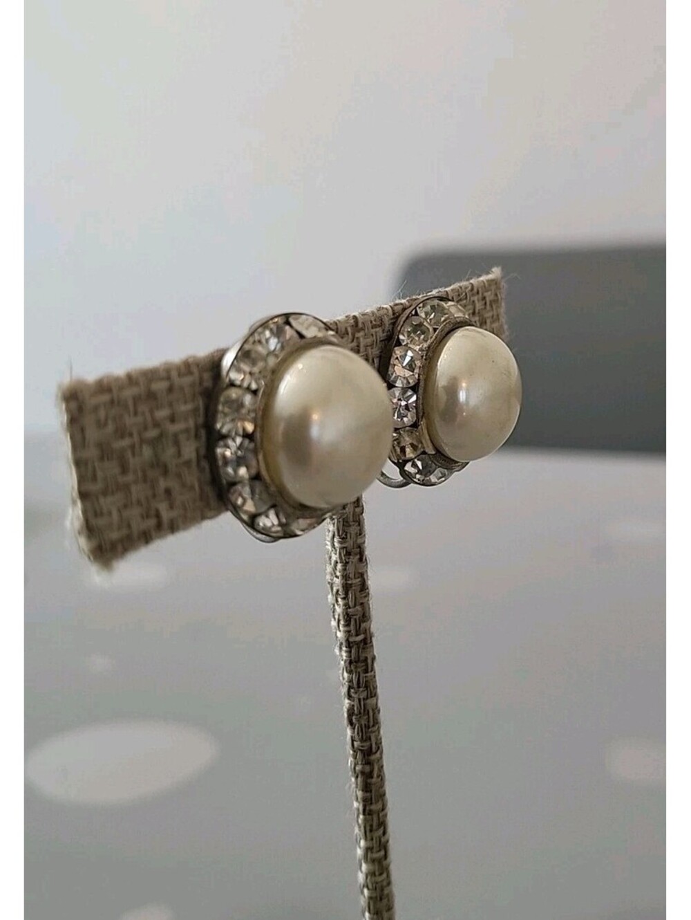 Vintage Silver Tone Pearl Rhinestone Clip-On Earrings Beautiful See Pictures K11 - Picture 8 of 11